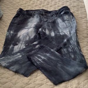 ANA jeggins size 32/14 tie dye look blues in great condition. Stretchy.🦋
